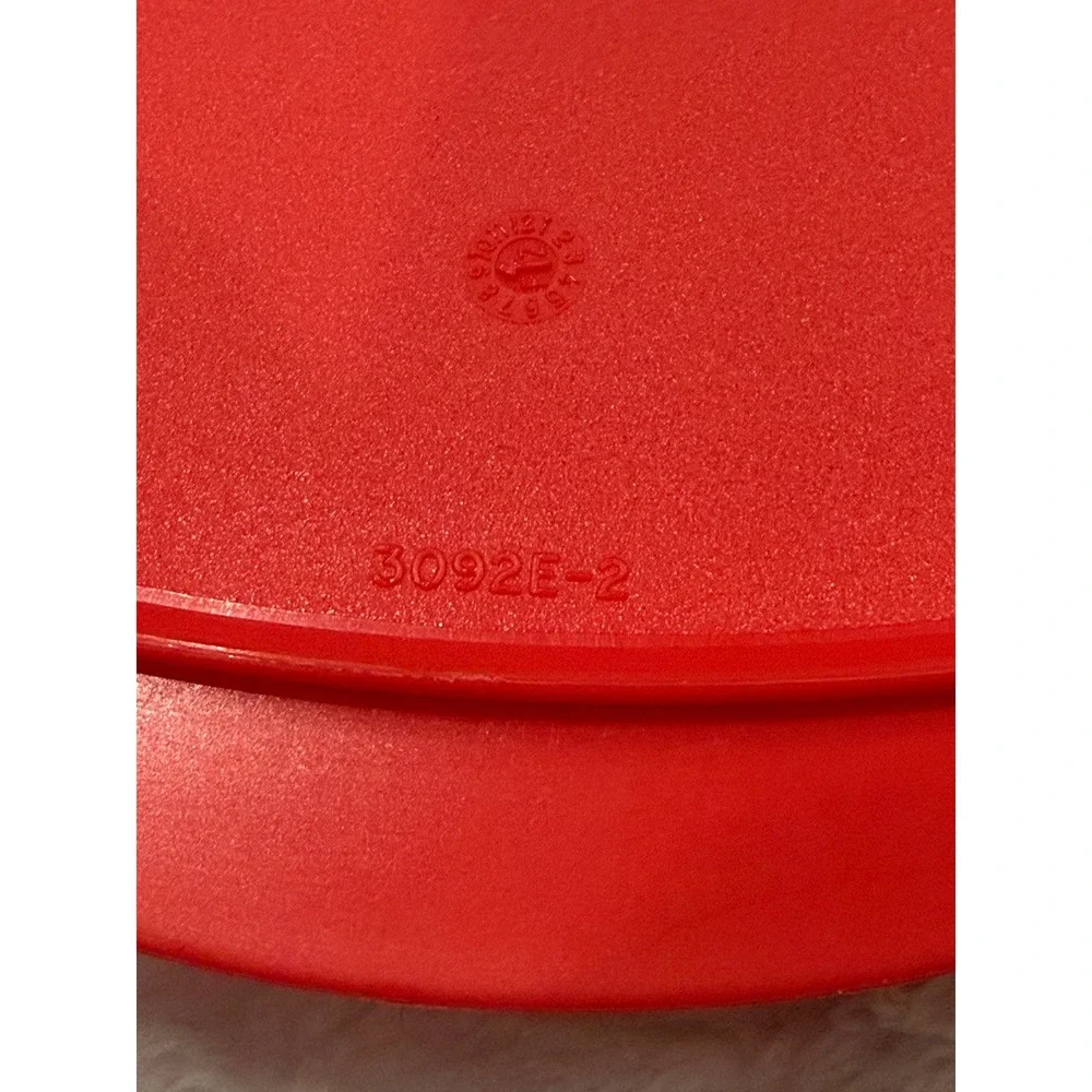 Tupperware Impressions Large Bowl‎ Replacement Seal Lid Red 3092E-2 10 Inch